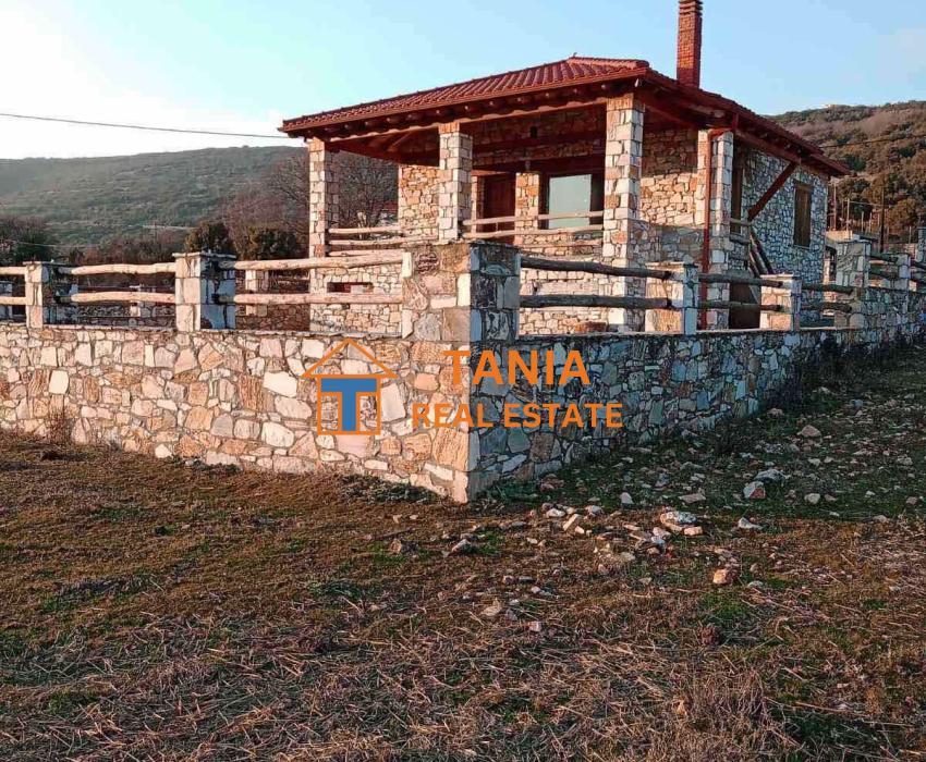 Самостоятелна къща за продажба в Полинеро, Кавала