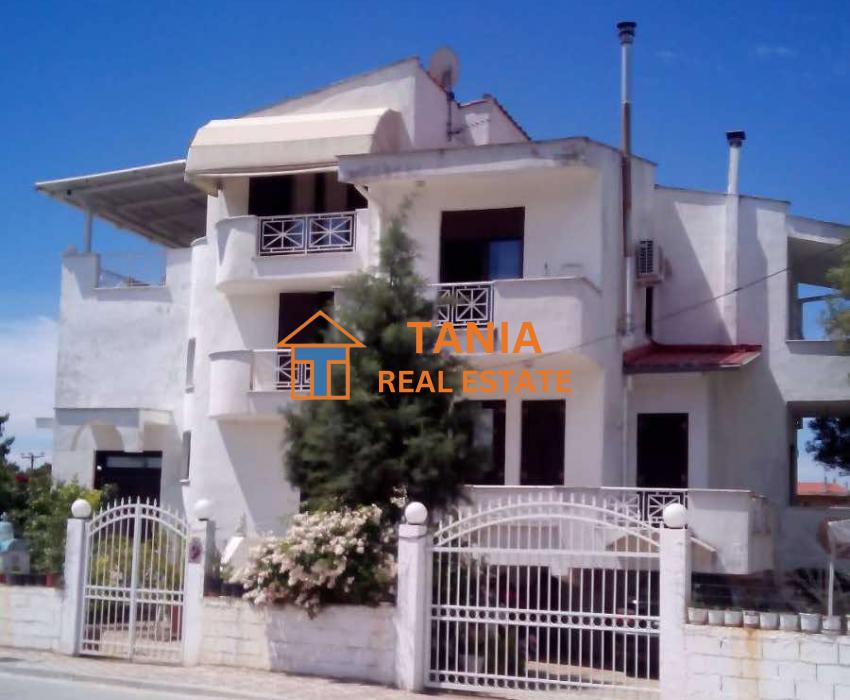 Самостоятелна къща за продажба в Драма