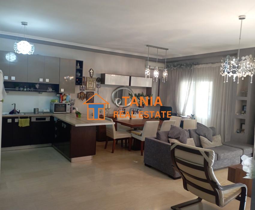 Апартамент за продажба в Кавала, център