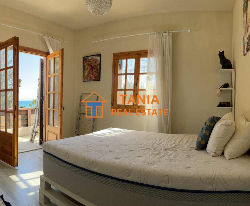 Сграда с два апартамента за продажба в Паралия Елеохори, Кавала