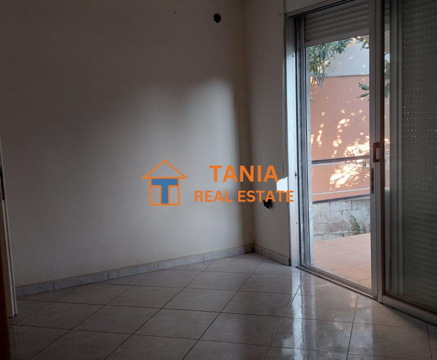 Самостоятелна къща за продажба в Кавала, Вирона